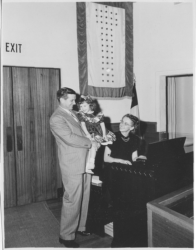 Dorothy Family
        Organ