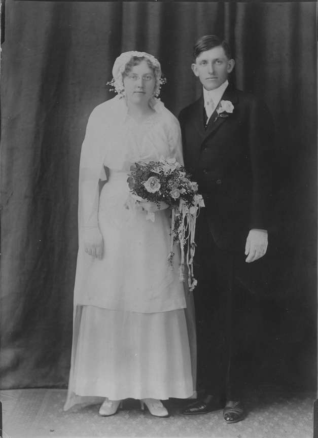 Lawrence and Esther wedding picture